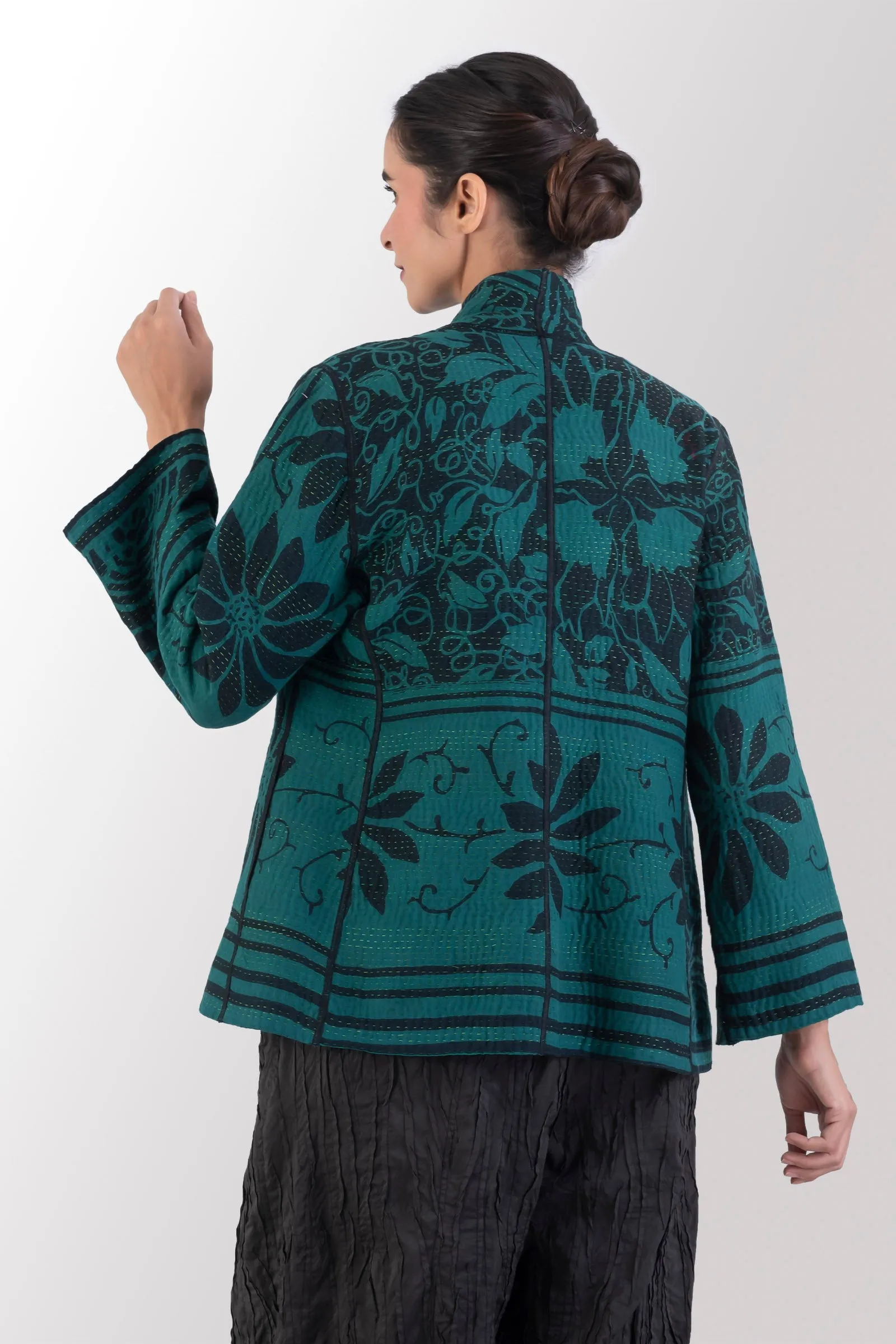 EMERALD GREEN KANTHA SHORT JACKET - eg4007-tel -