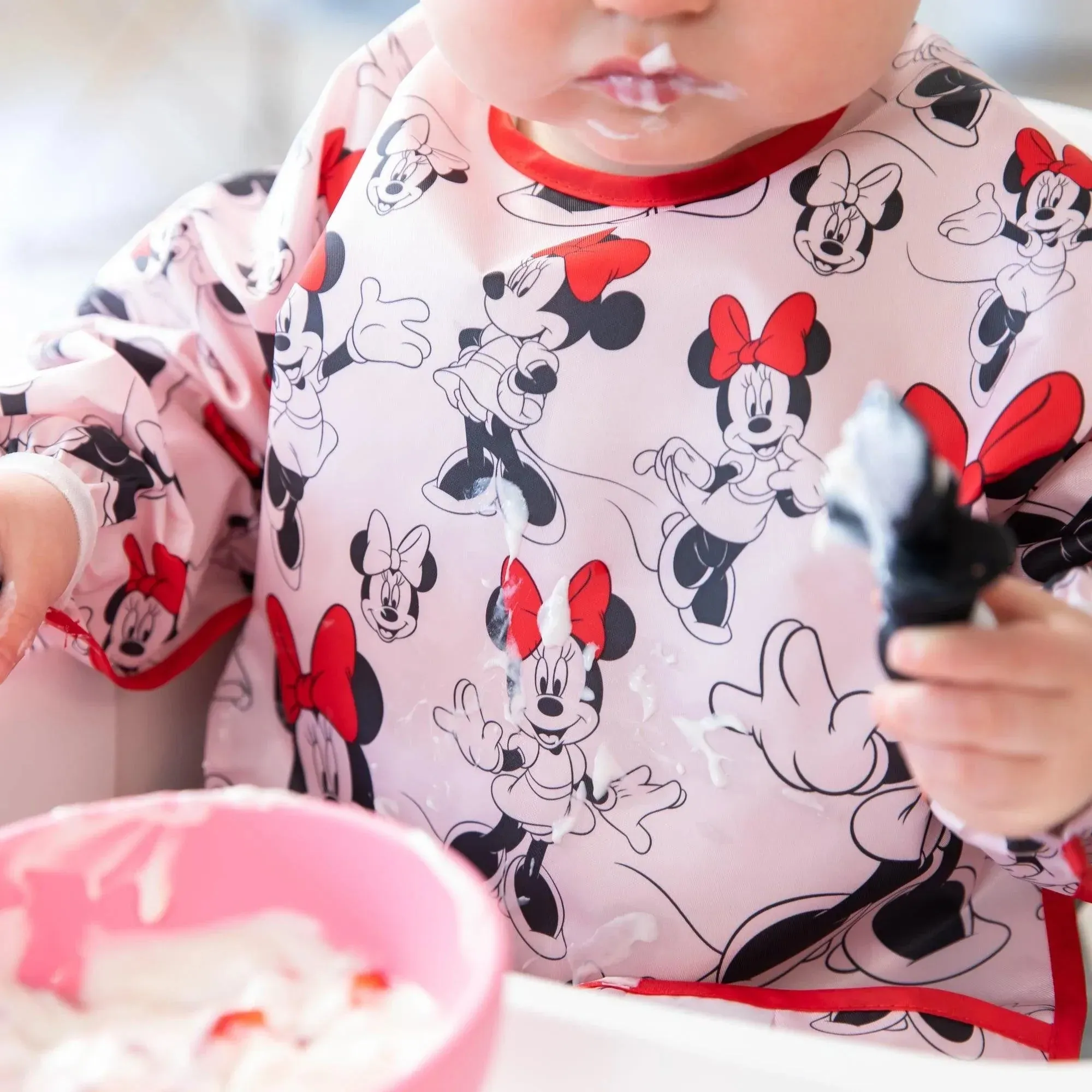 Sleeved Bib: Minnie Mouse